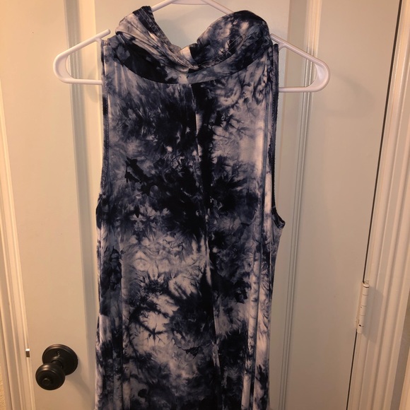 Sleeveless Mock-Neck Tunic - Picture 1 of 3